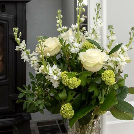 Bed and Breakfast The Dartmouth Boutique B &B Экстерьер фото