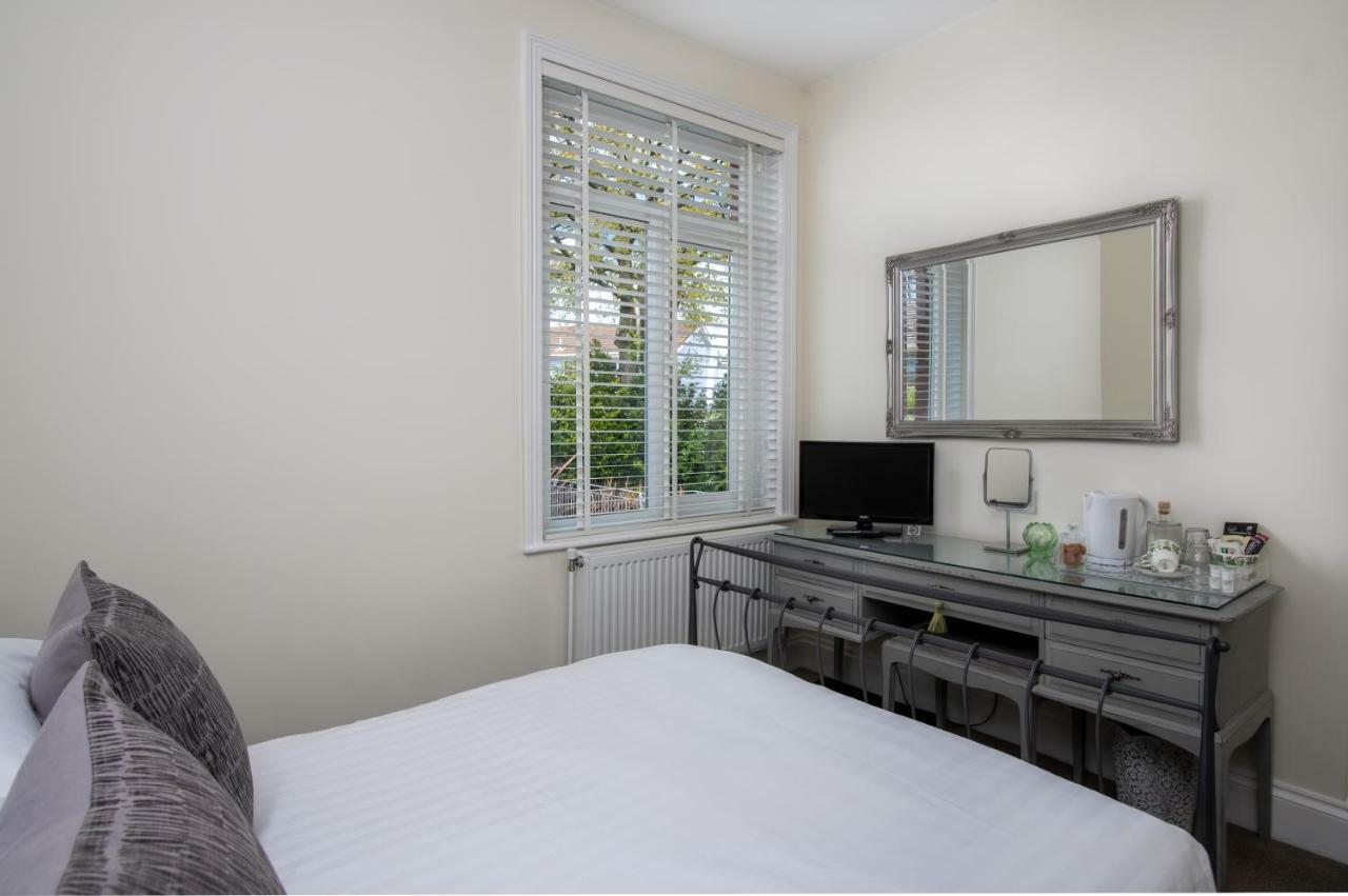 Bed and Breakfast The Dartmouth Boutique B &B Экстерьер фото