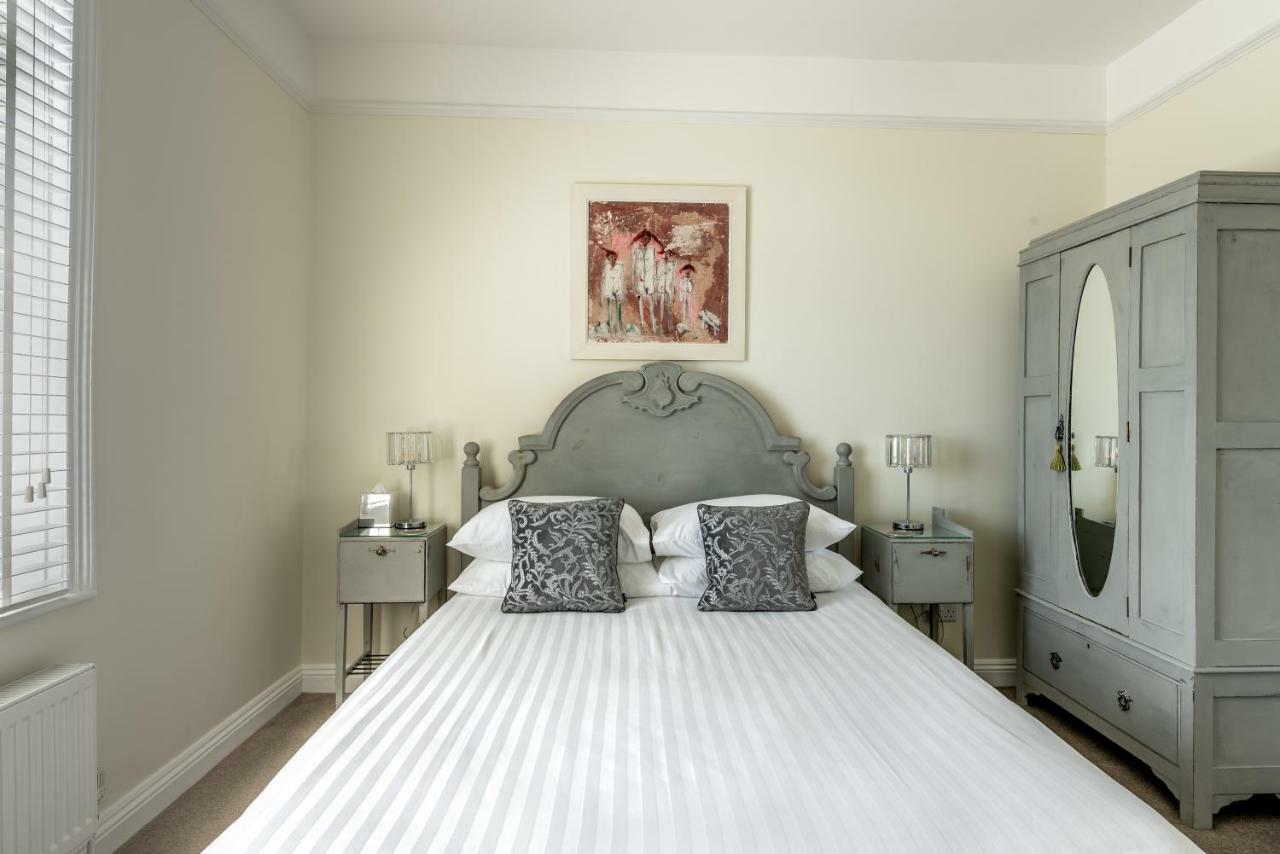 Bed and Breakfast The Dartmouth Boutique B &B Экстерьер фото