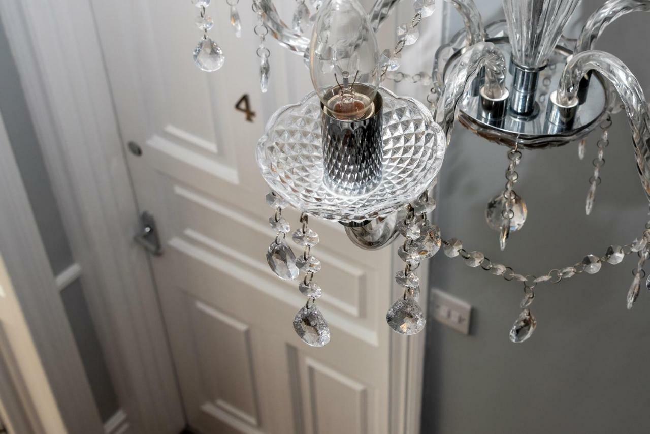 Bed and Breakfast The Dartmouth Boutique B &B Экстерьер фото